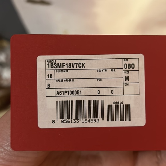 NWT โข AUTHENTIC WOMENS VALENTINO GARAVANI HOODIE โจ๐ชฉ SZ MEDIUM FITS SMALL - Picture 11 of 11